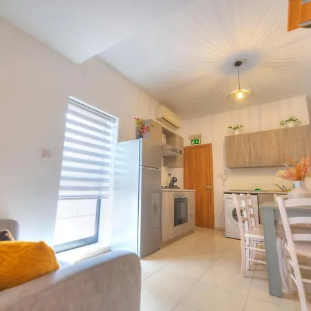 Daire 2bedroom With Large Terrace In Paceville Jpor1-1 Saint Julian's
